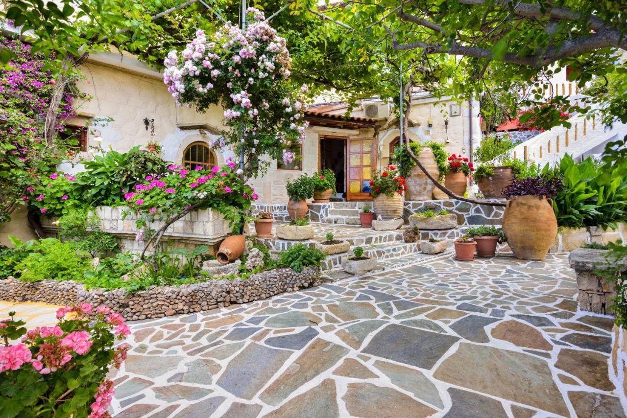 Villa Kapasa Mathés Buitenkant foto