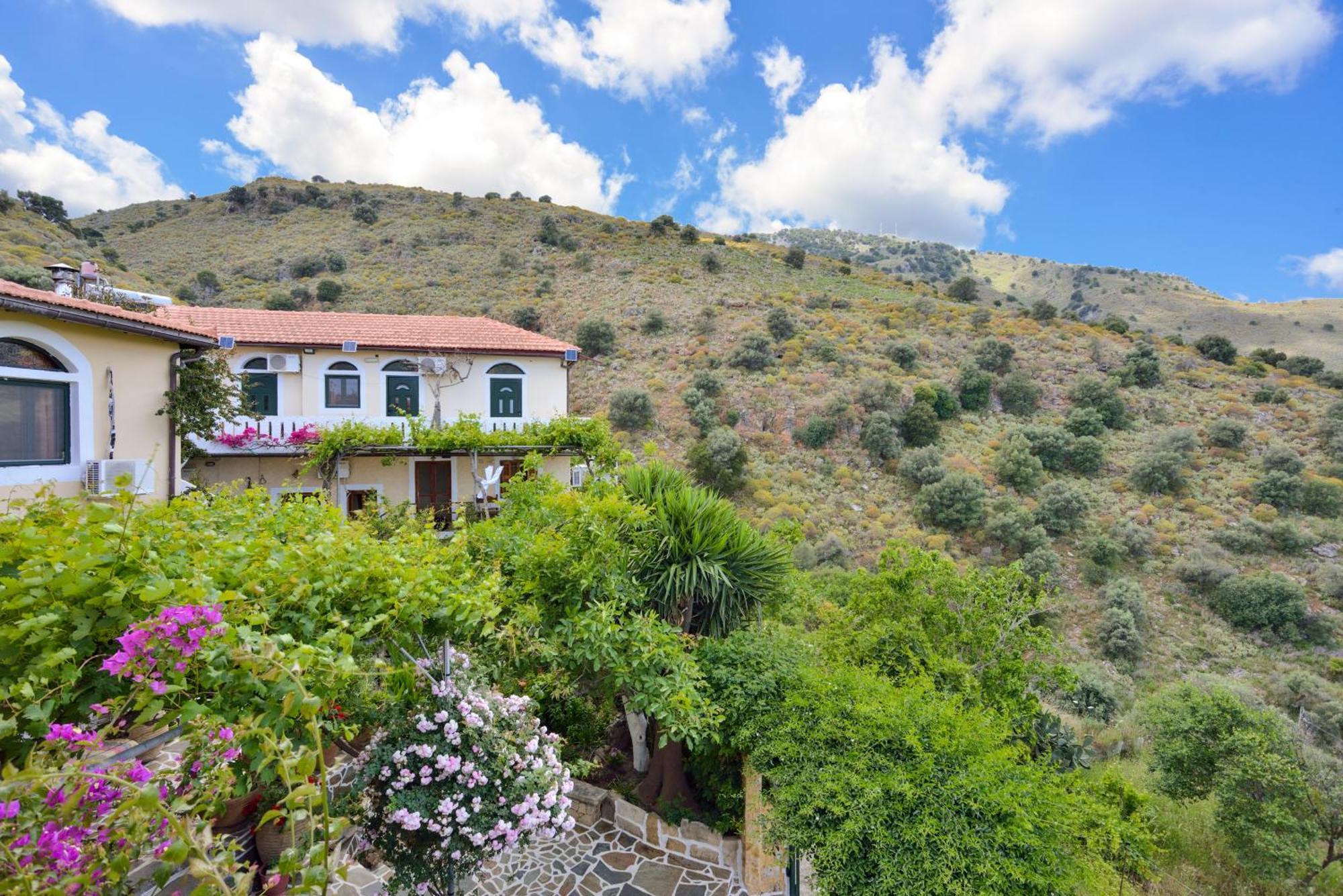 Villa Kapasa Mathés Buitenkant foto