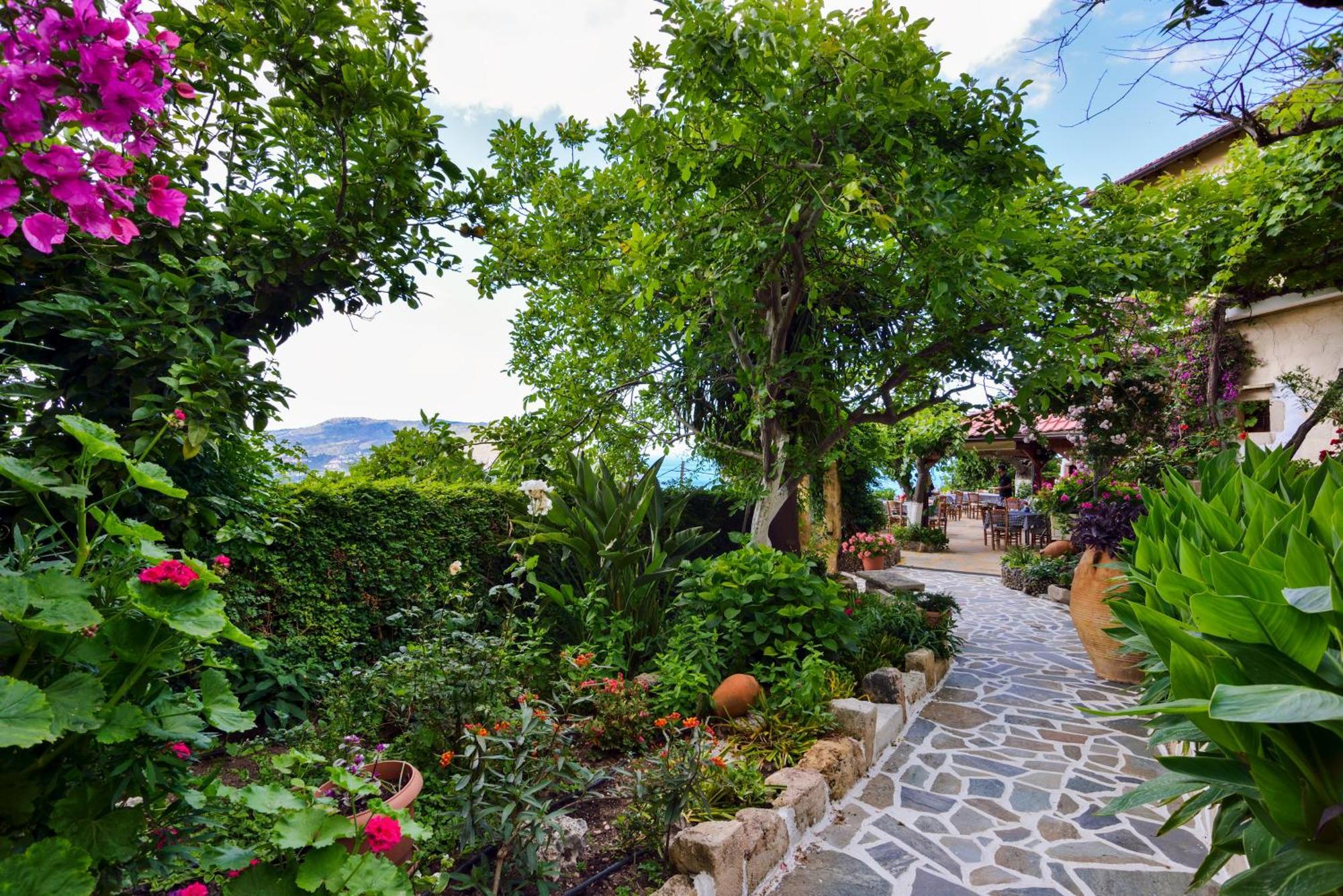 Villa Kapasa Mathés Buitenkant foto